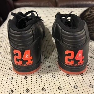 Nike Air Trainer 1 “Revis Island” (2012)